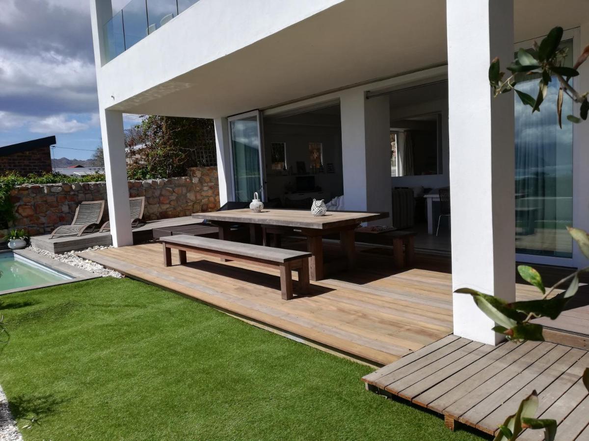 Mountain & Sea Apartments Kommetjie Buitenkant foto
