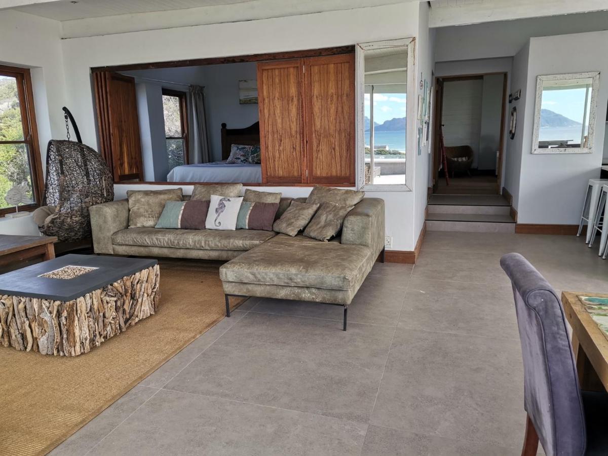 Mountain & Sea Apartments Kommetjie Buitenkant foto