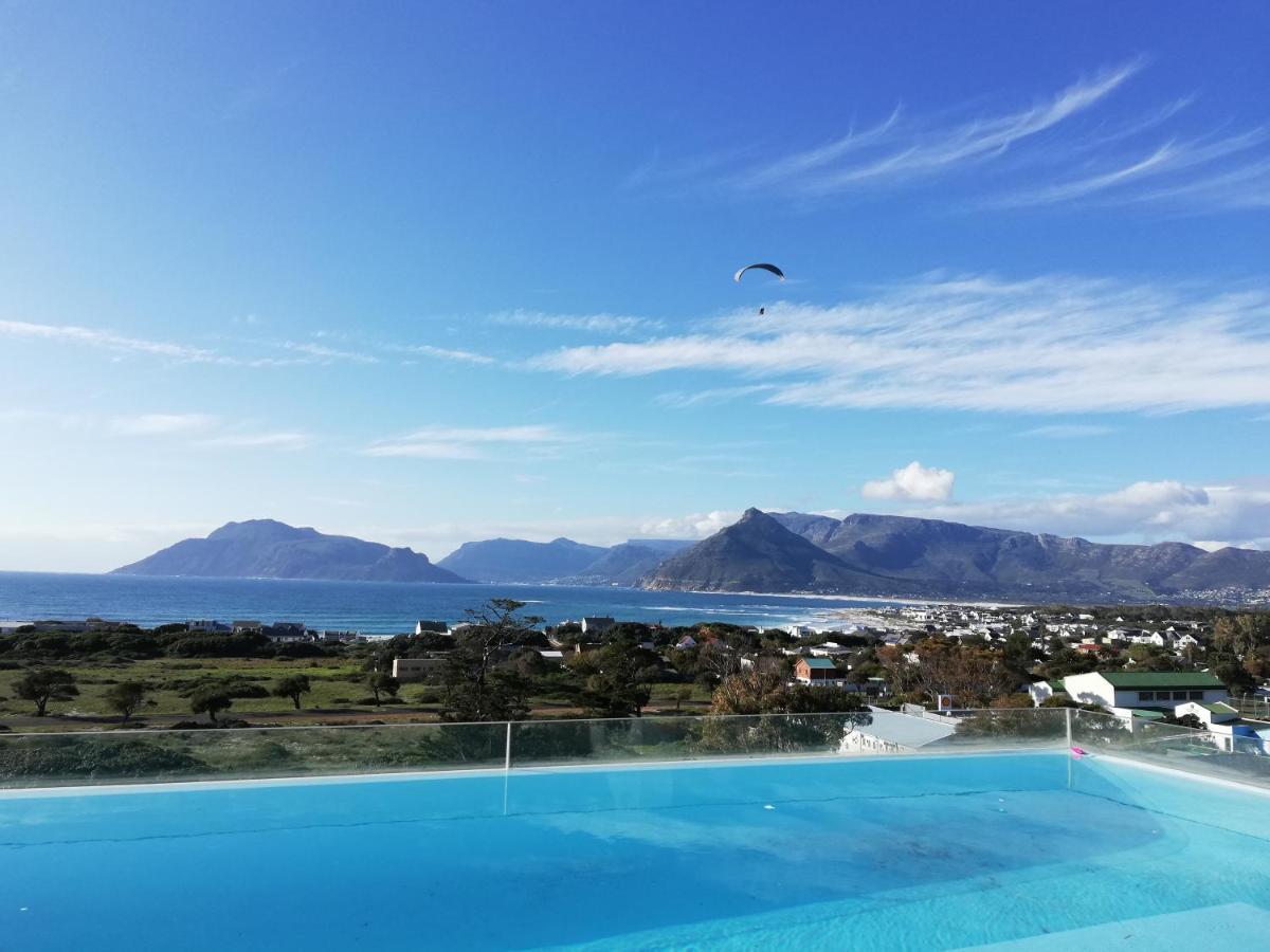 Mountain & Sea Apartments Kommetjie Buitenkant foto