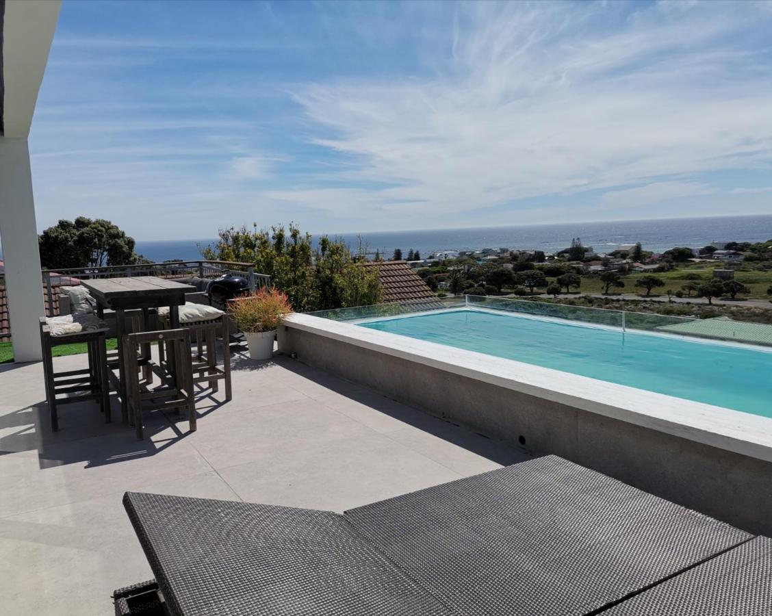 Mountain & Sea Apartments Kommetjie Buitenkant foto